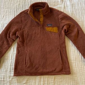 Patagonia Purple and Gold Fleece Pullover
